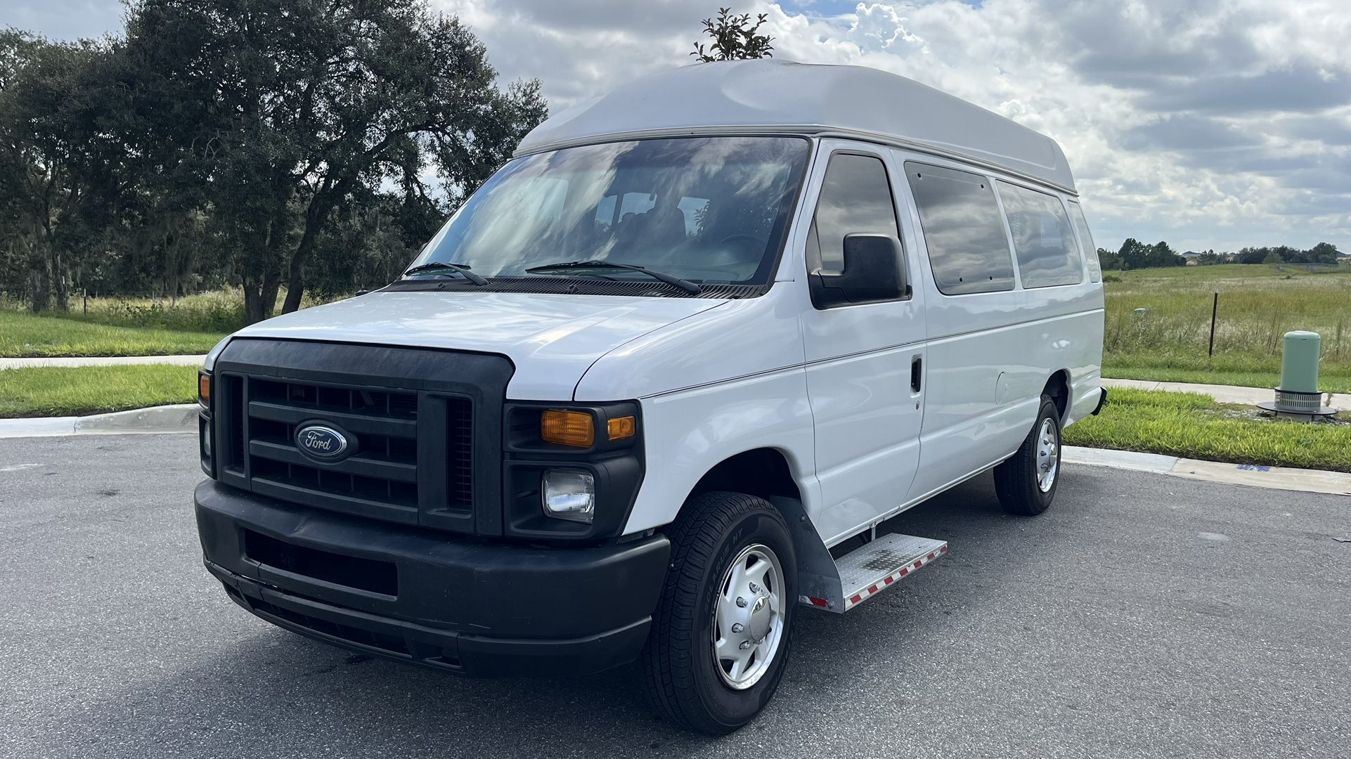 2012 Ford E-150