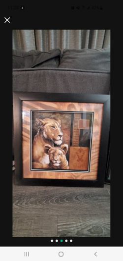 Rare 3D Lioness W/ Cub Wall Art