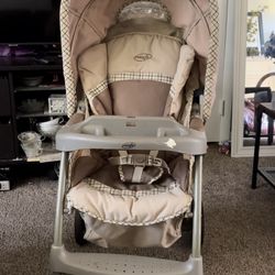 ‏Evenflo stroller