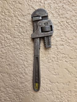 Pipe Wrench 10"