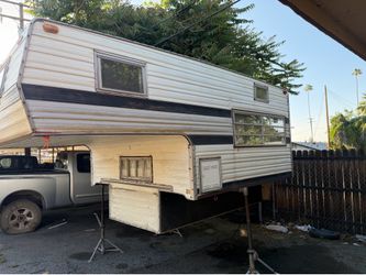1980 Vacationeer Truck Camper