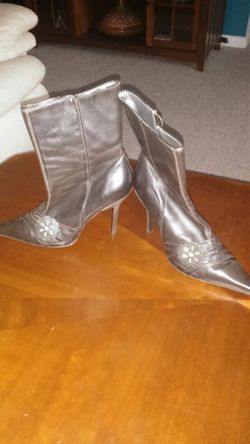 Steve Madden mad in Brazil size 10
