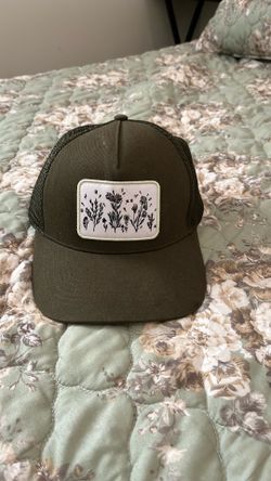 Marika trucker hat adjustable