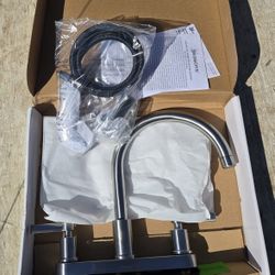 Kitchen Sink Faucet 
