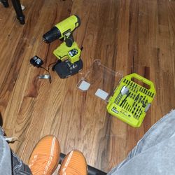 Ryobi Drill With Charger And Drill Set