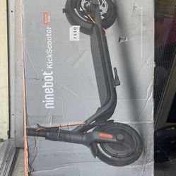 Scotter Electric Ninebot F30 ….18.6 Mph