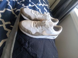 Men's Nike Air shoes size 12