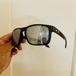 New XL Holbrook