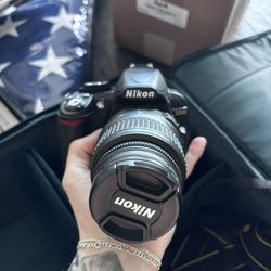 Nikon D3100 + Accessories 