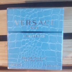 Versace Man Eau Fraiche eau de toilette natural spray 50ml
