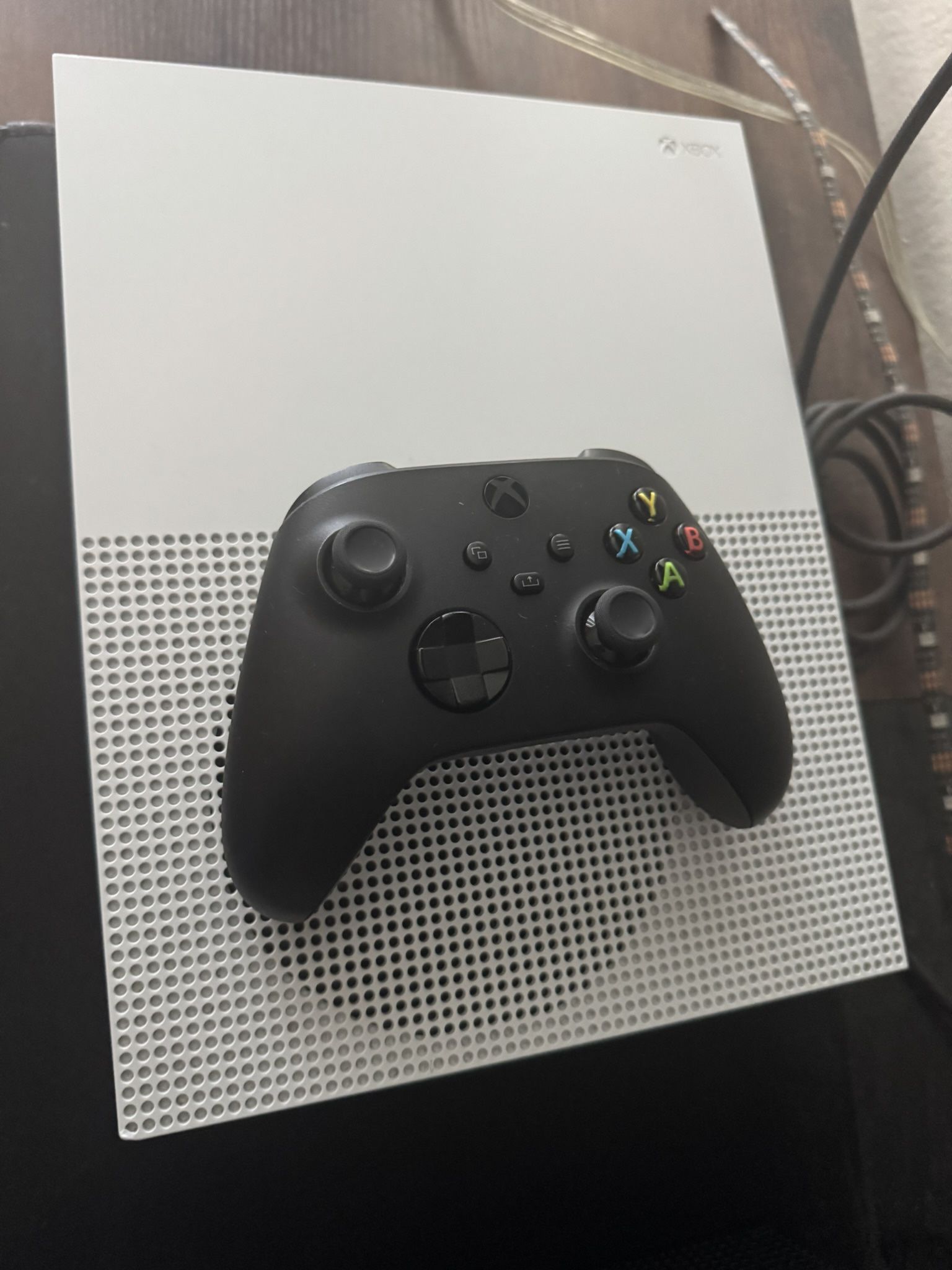 Xbox One S 