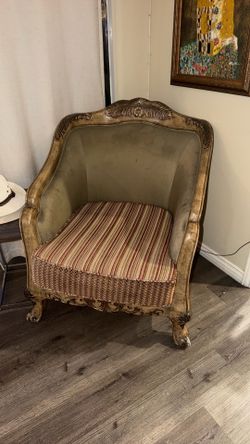 Vintage lounge chair