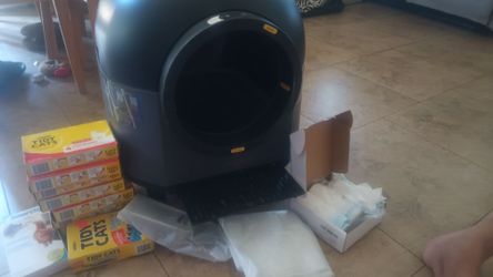 Litter-Robot Automatic Self-Cleaning Litter Box