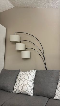 Adjustable 3-light floor lamp