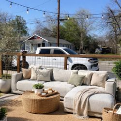 Sectional 🚚 With free Delivery 