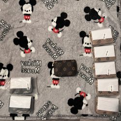 luis Vuiton look alike wallet 