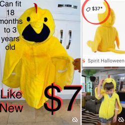 $7 like New Baby Chicken 🐥 Costume size 18 months to 3 years old