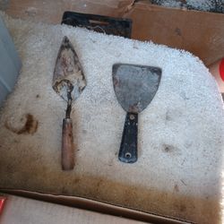 Puddy Knife And Trial