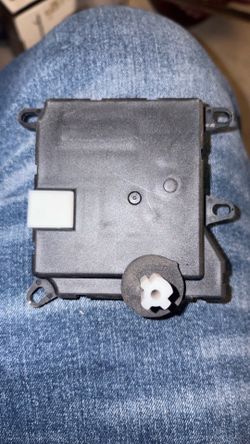 automotive HVAC heater blend door actuator.