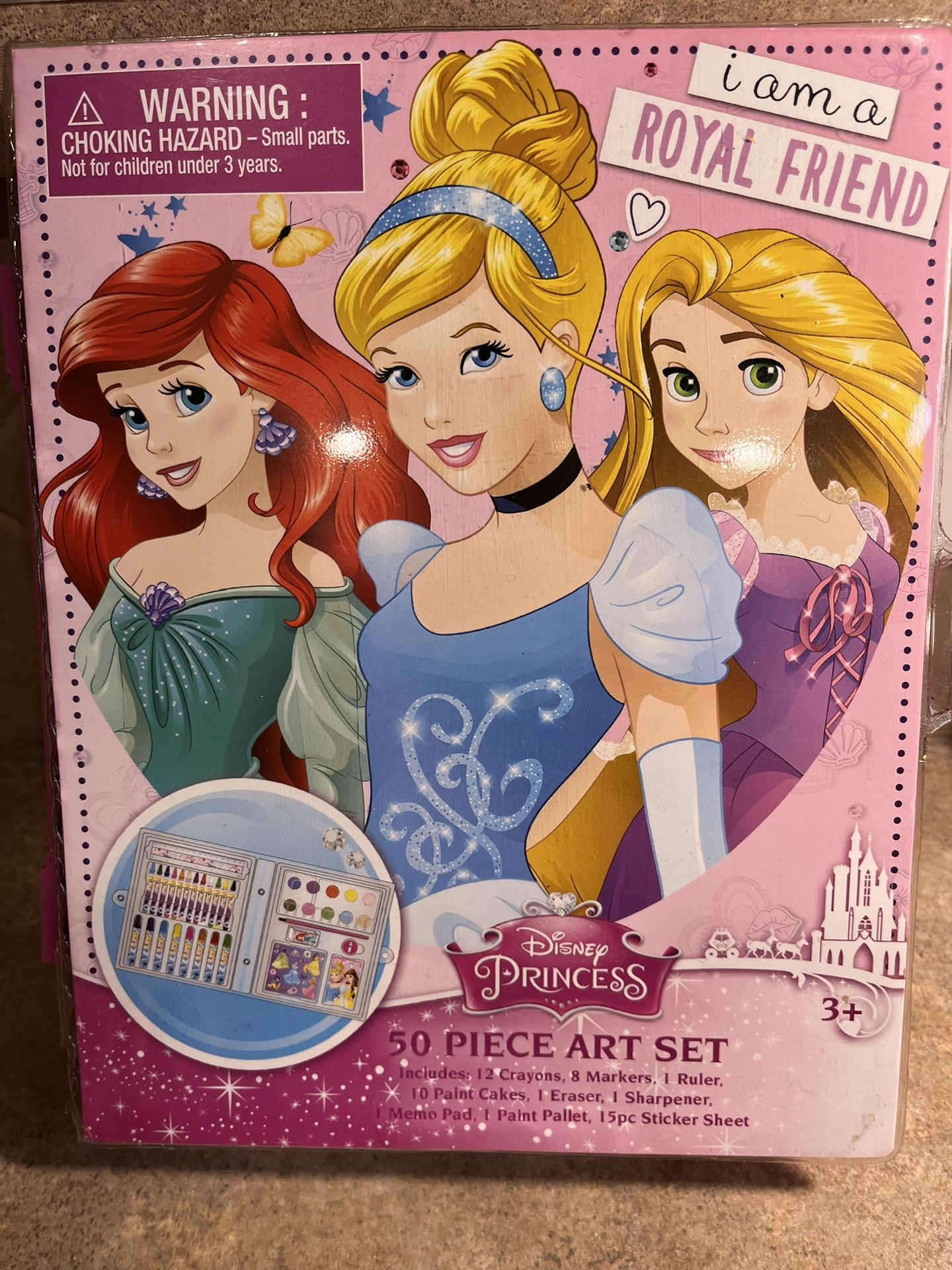 NEW Disney Princess 50 Pc Art Set in Carrying Case w/Markers, Crayons, Paint & More