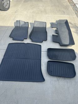 Tesmanian Floor mats - Model Y 2020-2025