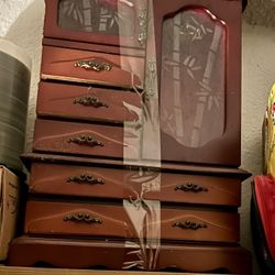 Stand up Jewelry box