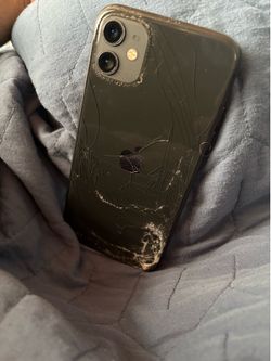 iPhone  11