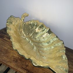 New Leaves Collection Elephant Ear Large Serving Bowl 