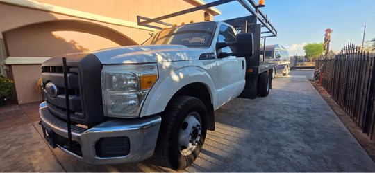 Ford F-450 Flatbed Work Truck