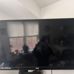 40” RCA LED LCD TV w/ Remote & Wall Mount
