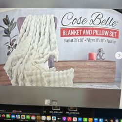 Cosa, Bella, Blanket And Pillow Set FAUX fUR