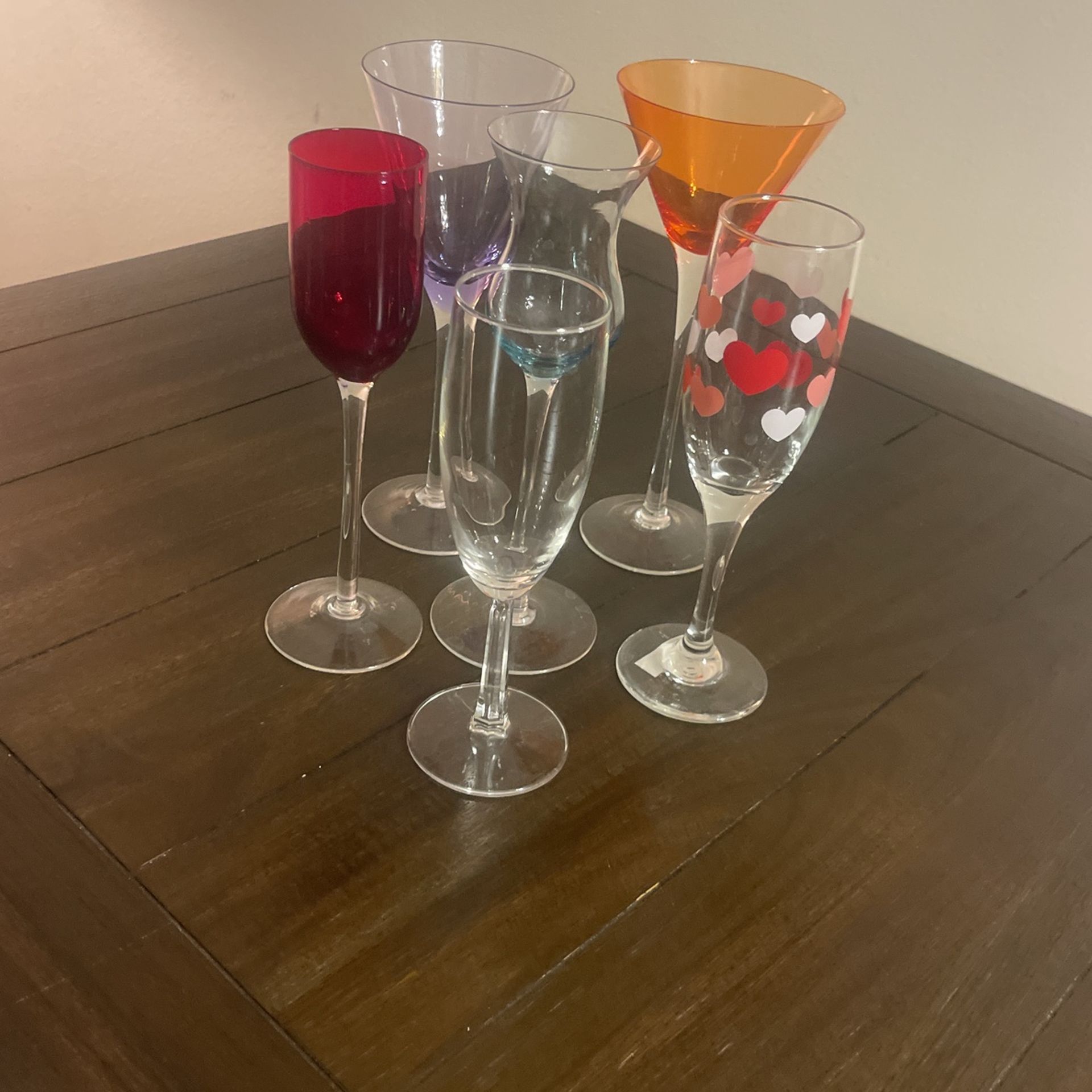 6 Different Decorative Glasses