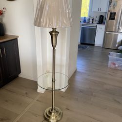 Floor lamp