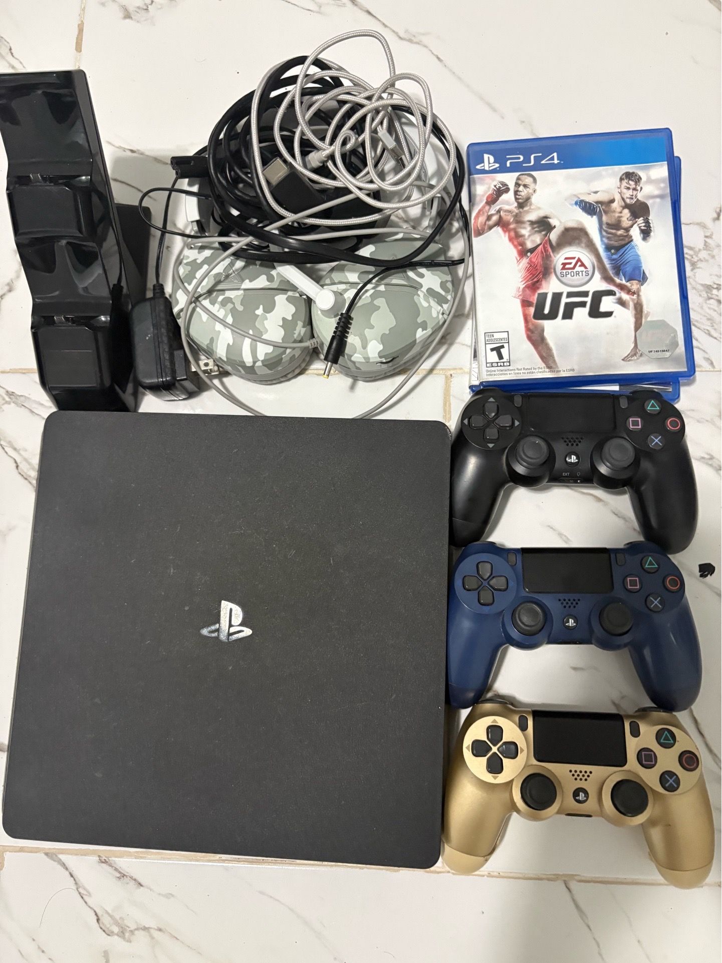 PS4
