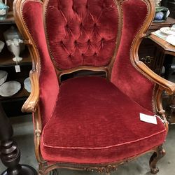 Vintage Victorian mahogany chair with cabriole legs