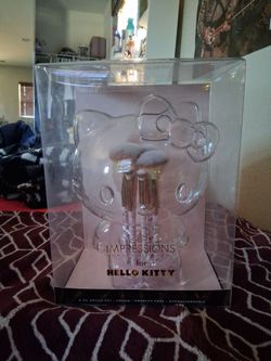 Hello kitty makeup brushes