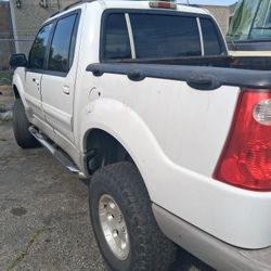 Ford Explorer V6