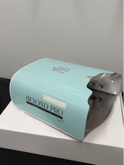 Kiara Sky nail lamp