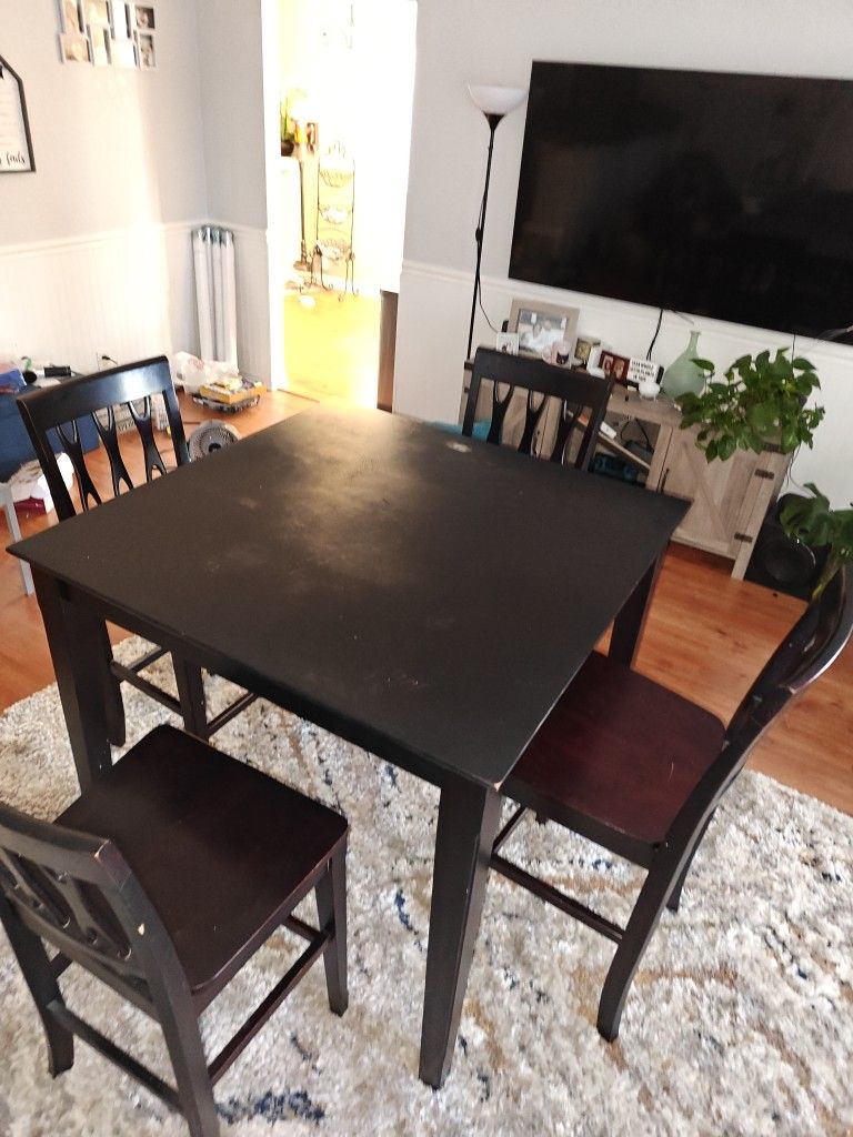 Dining Table Set