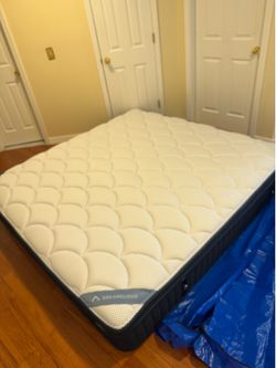 The DreamCloud Premier, King, Like New, Excellent Condition