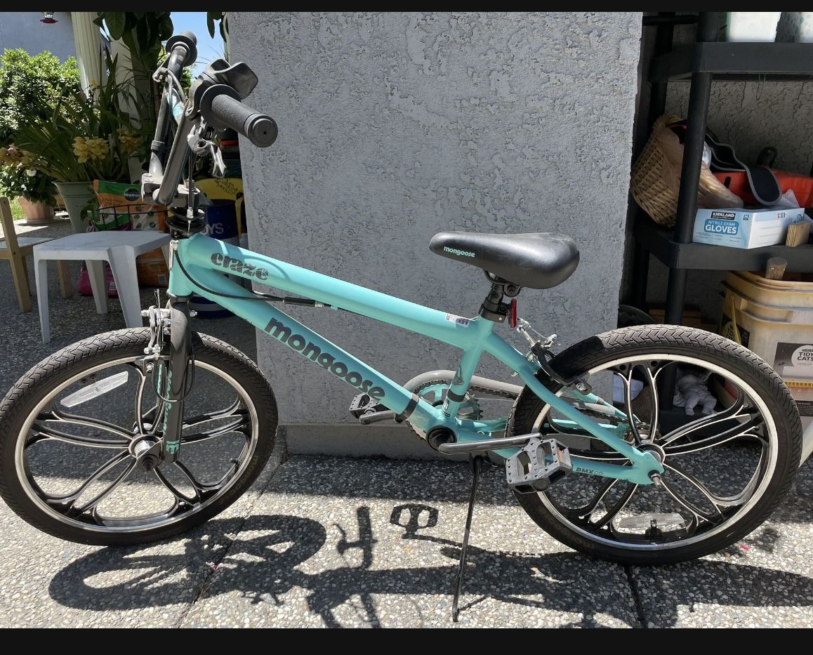 Unisex Kids 20” BMX Mongoose Bike