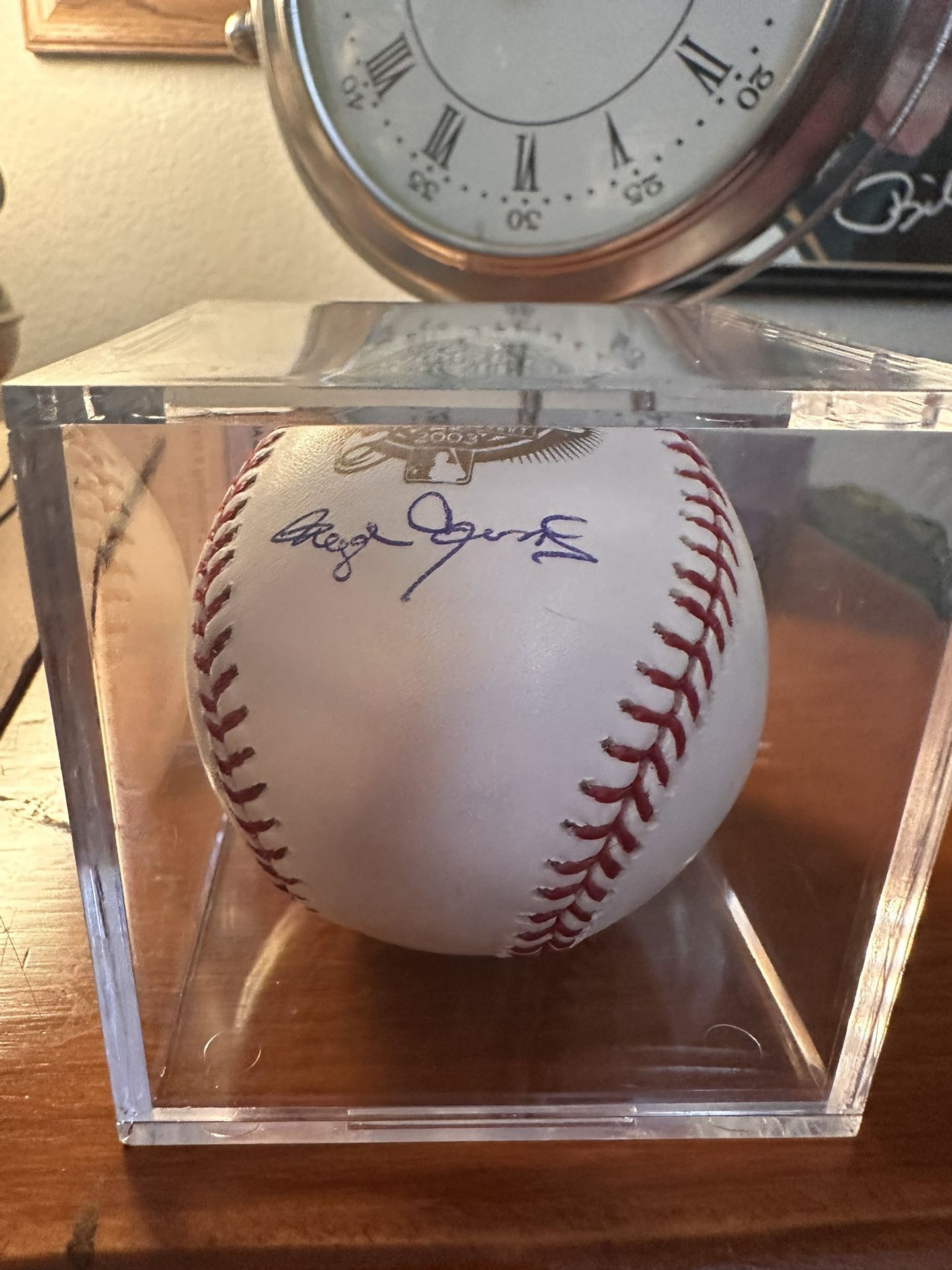 Roger Clemons Frank Robinson Greg Maddux Signed Baseballs