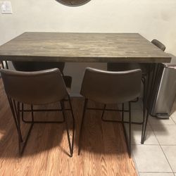Dinner Table With 4 Chairs 