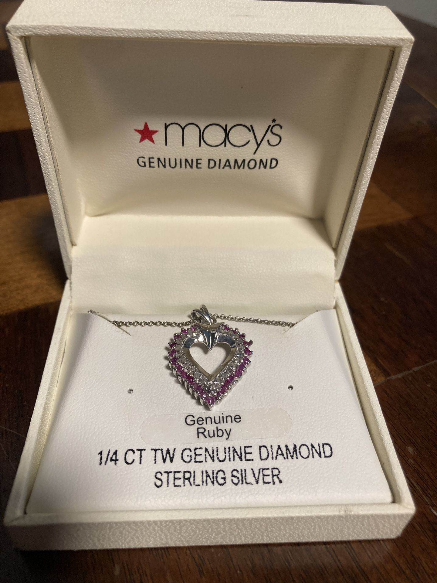 NECKLACE RUBY