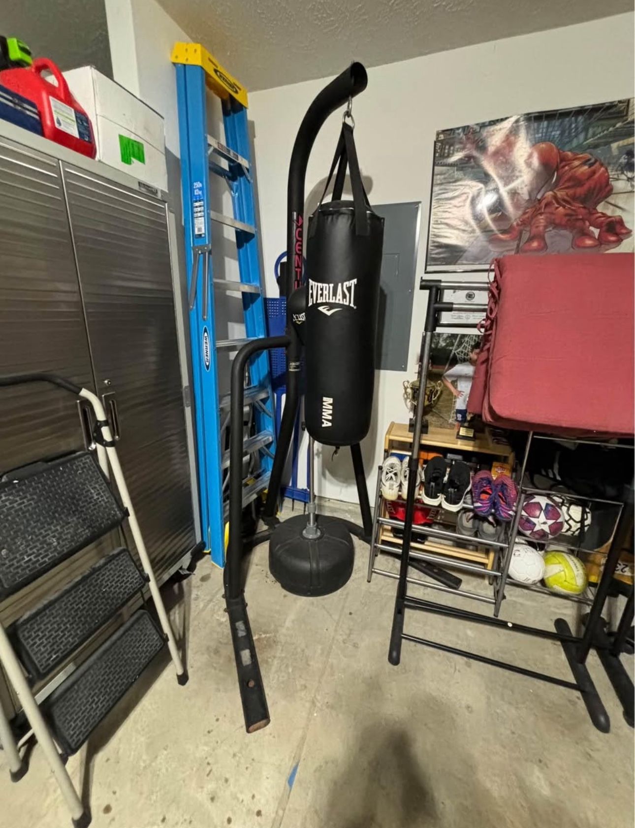 Boxing Bag/ Stand