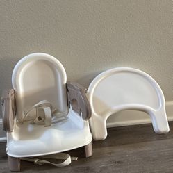 Infant Booster Seat / Removable Tray, With Straps