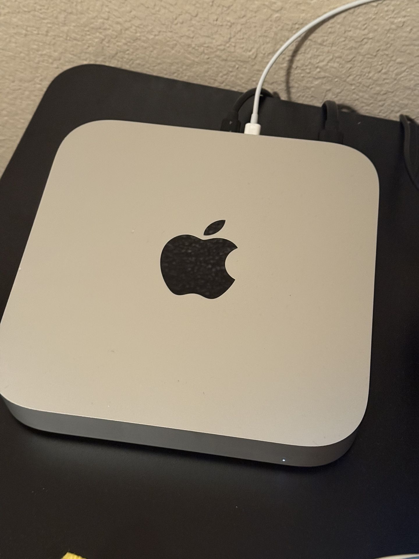 Apple Mini M2