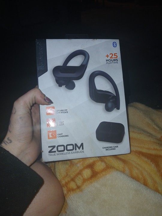 Zoom True Wireless Earbuds