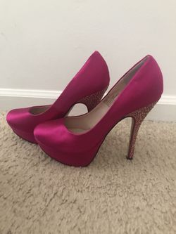 Pink high heel shoes size 9