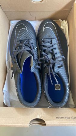 Indoor Nike Soccer Shoes (Size 11)
